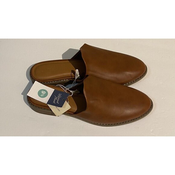 Universal Thread Shoes - Universal Thread Slip On Shoes Womens 9 1/2 Brown Casual Padded Casual